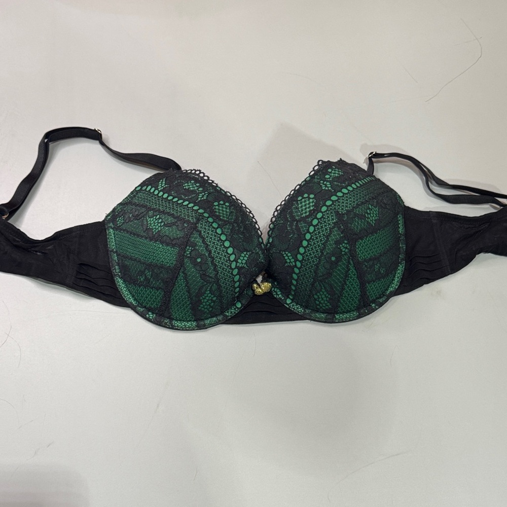 Adore Me Black and Green Lace Bra 32DD
